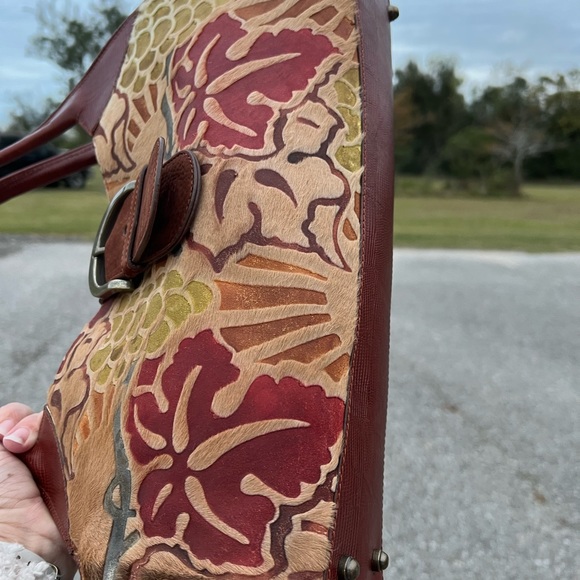 Vintage Brahmin Calf Hide Fruit and Floral Purse - Picture 5 of 14